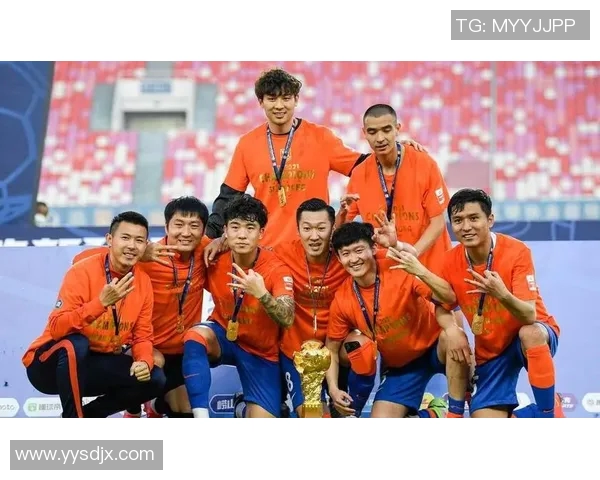 香港足球老牌球星的辉煌岁月与时代变迁见证香港足坛荣光